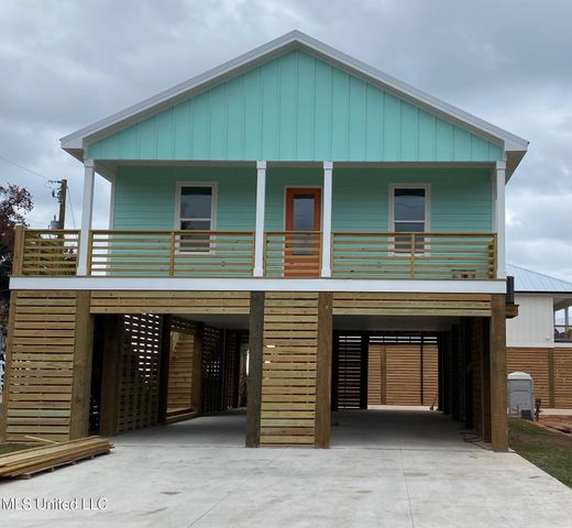 526 16th Street, Gulfport, MS 39507