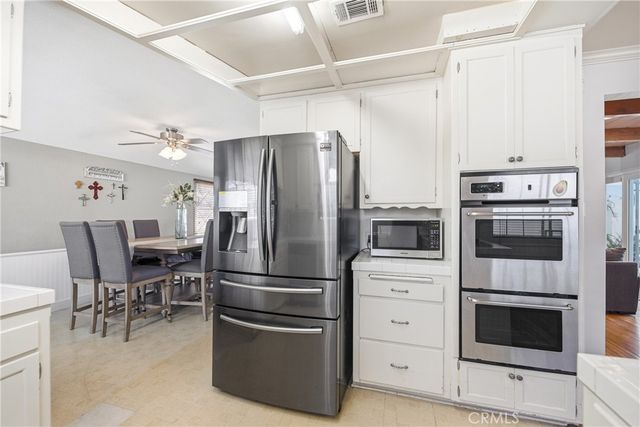 19545 Bryant, Northridge, CA 91324