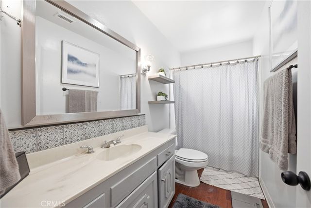 19545 Bryant, Northridge, CA 91324