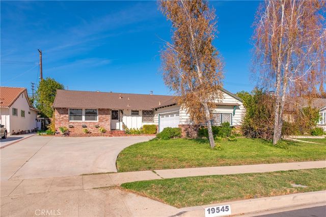 19545 Bryant, Northridge, CA 91324