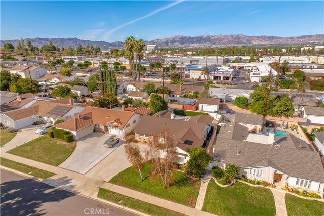 19545 Bryant, Northridge, CA 91324