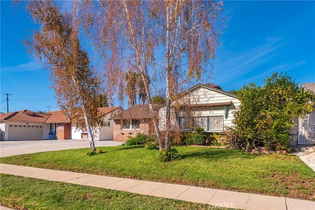 19545 Bryant, Northridge, CA 91324