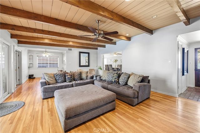 19545 Bryant, Northridge, CA 91324