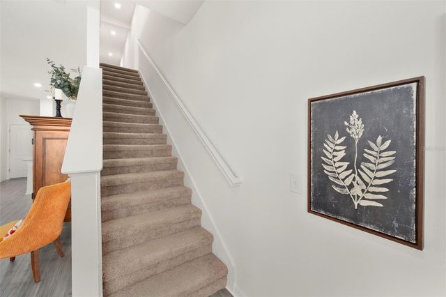 727 POPPY LANE, Dundee, FL 33838