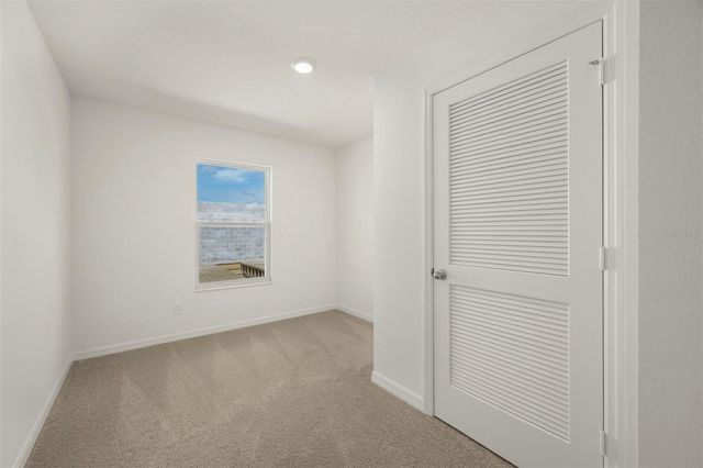 727 POPPY LANE, Dundee, FL 33838