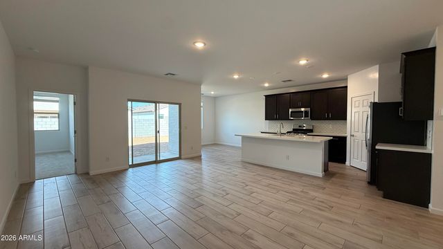 47652 W KENNER Drive, Maricopa, AZ 85139