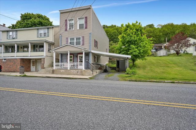 320 E BACON ST, Pottsville, PA 17901