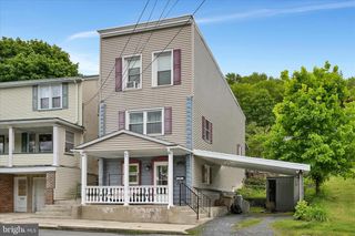 320 E BACON ST, Pottsville, PA 17901