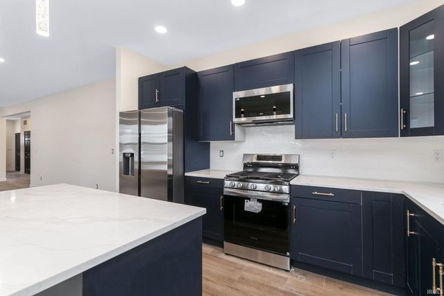 4830 York Road, South Bend, IN 46614