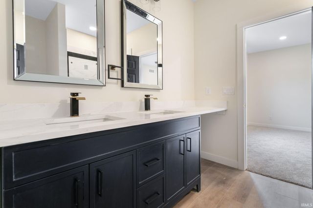 4830 York Road, South Bend, IN 46614