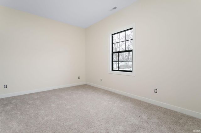 4830 York Road, South Bend, IN 46614