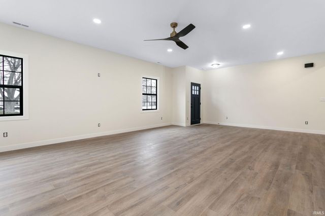 4830 York Road, South Bend, IN 46614