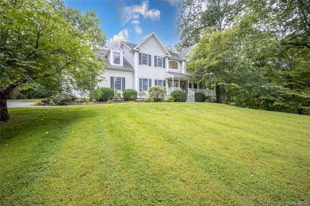 53 Traci Lane, Hopewell Junction, NY 12533