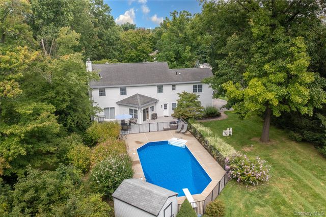53 Traci Lane, Hopewell Junction, NY 12533
