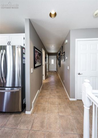 126 Luxury Lane, Colorado Springs, CO 80921