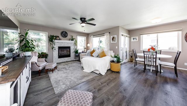 126 Luxury Lane, Colorado Springs, CO 80921