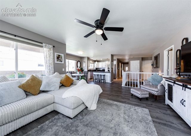 126 Luxury Lane, Colorado Springs, CO 80921