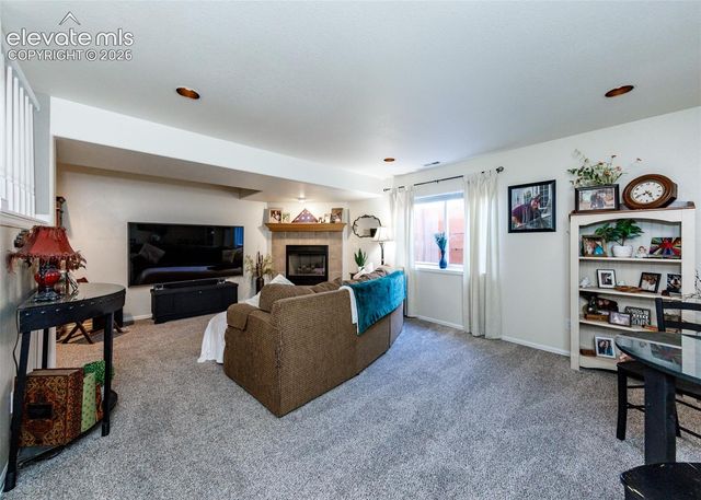 126 Luxury Lane, Colorado Springs, CO 80921