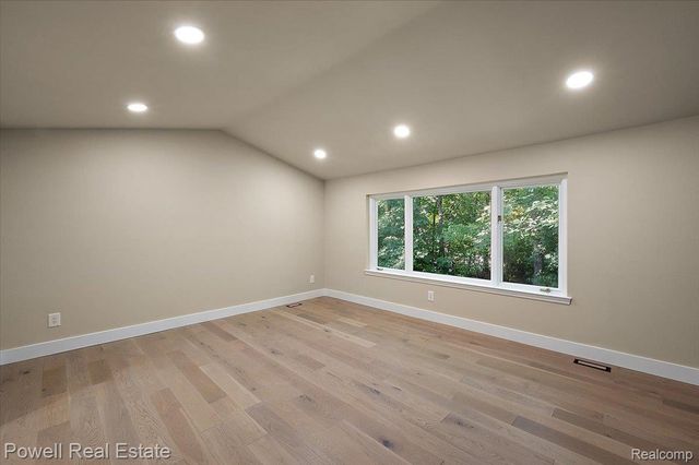 1106 Timberview Trail, Bloomfield Charter Township, MI 48304