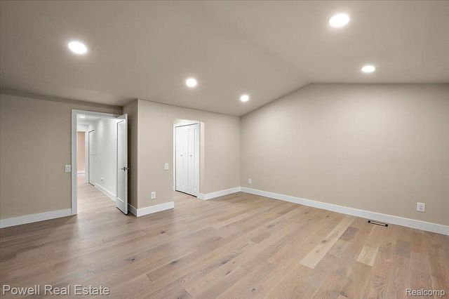 1106 Timberview Trail, Bloomfield Charter Township, MI 48304