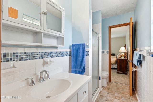 355 Crock Rd, Loudon, TN 37774