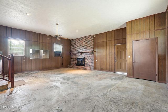 355 Crock Rd, Loudon, TN 37774
