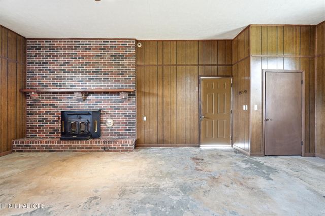 355 Crock Rd, Loudon, TN 37774