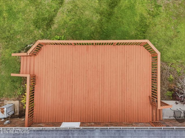 355 Crock Rd, Loudon, TN 37774