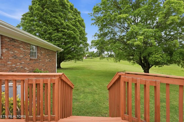 355 Crock Rd, Loudon, TN 37774