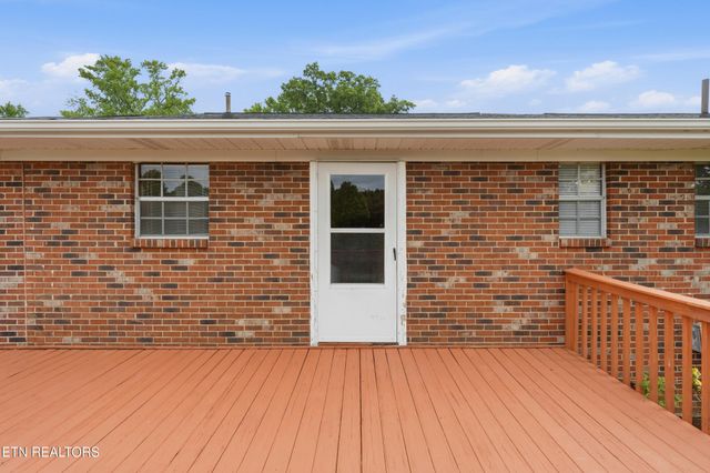 355 Crock Rd, Loudon, TN 37774