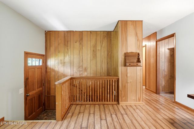 355 Crock Rd, Loudon, TN 37774