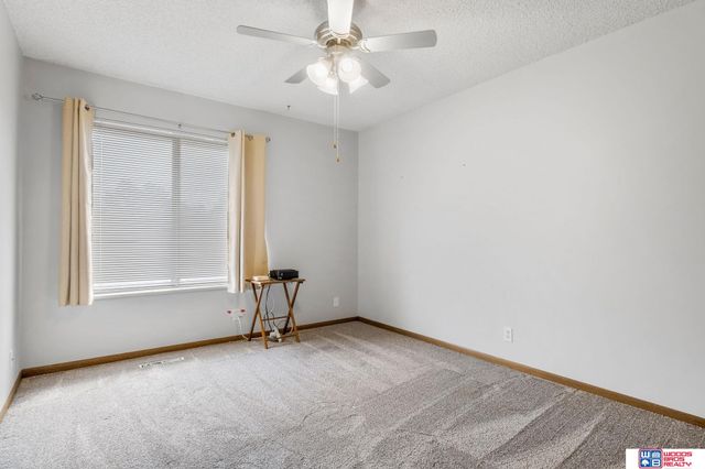 3515 Neerpark Drive, Lincoln, NE 68506