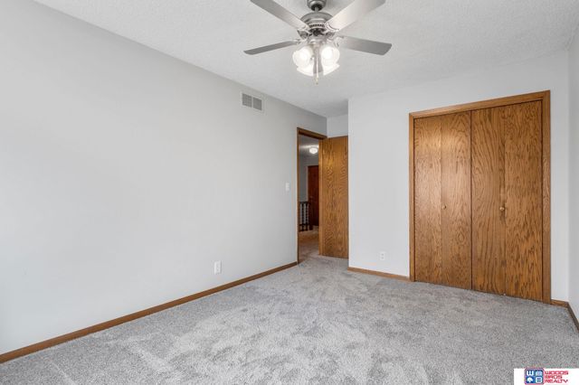 3515 Neerpark Drive, Lincoln, NE 68506