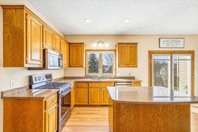 13659 Flair Court, Apple Valley, MN 55124