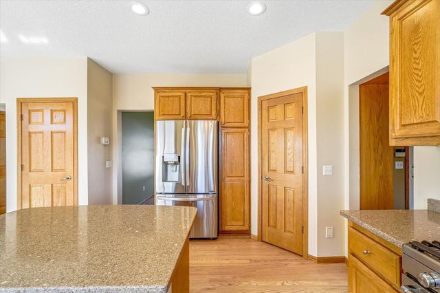 13659 Flair Court, Apple Valley, MN 55124