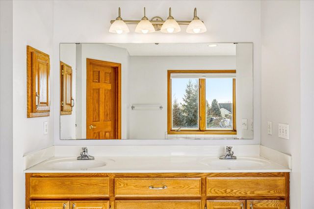 13659 Flair Court, Apple Valley, MN 55124