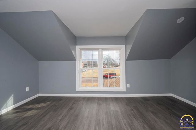 1023 SW Taylor ST, Topeka, KS 66612