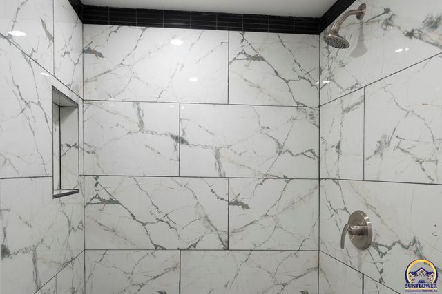 1023 SW Taylor ST, Topeka, KS 66612