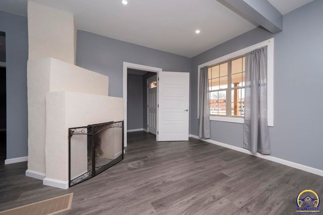 1023 SW Taylor ST, Topeka, KS 66612