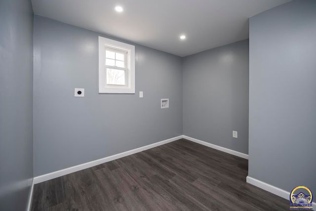 1023 SW Taylor ST, Topeka, KS 66612