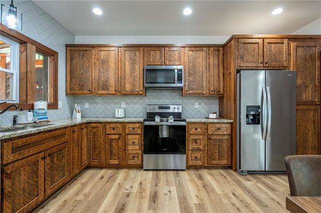 200 Echo Lane, Ellijay, GA 30540