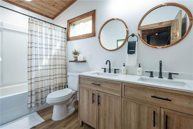 200 Echo Lane, Ellijay, GA 30540