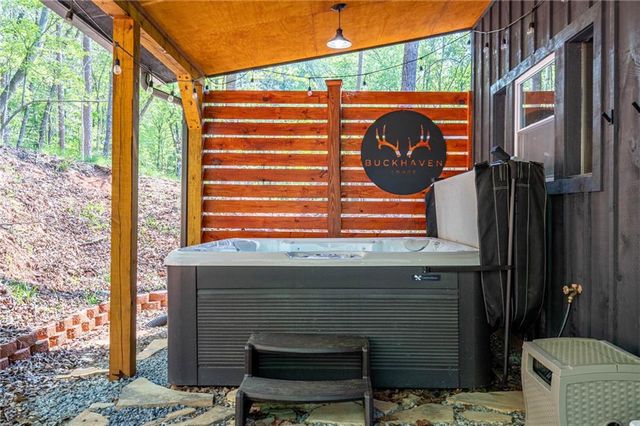 200 Echo Lane, Ellijay, GA 30540