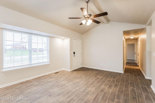 10103 Lancewood Rd, Louisville, KY 40229