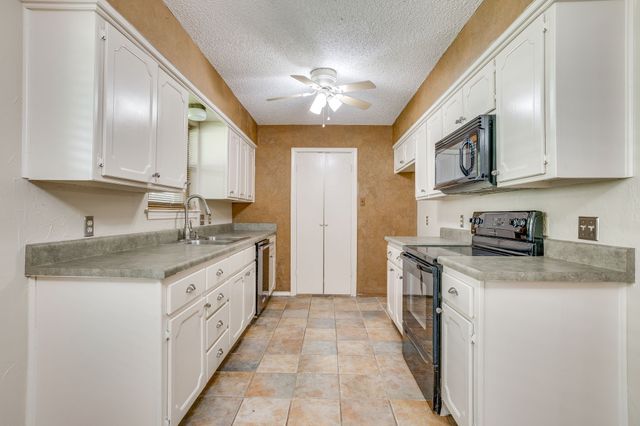 741 James Circle, Burleson, TX 76028
