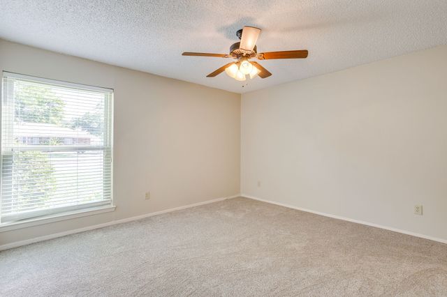 741 James Circle, Burleson, TX 76028