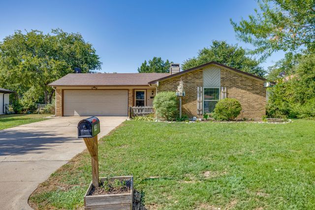 741 James Circle, Burleson, TX 76028
