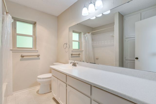 741 James Circle, Burleson, TX 76028