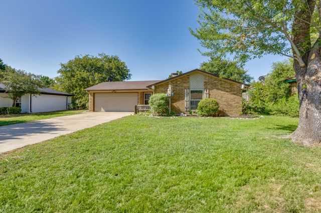 741 James Circle, Burleson, TX 76028