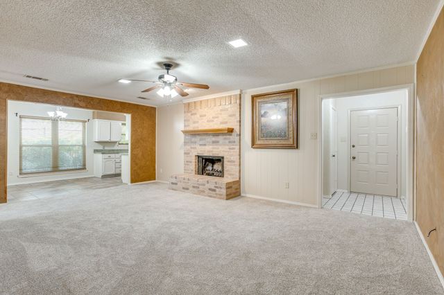 741 James Circle, Burleson, TX 76028